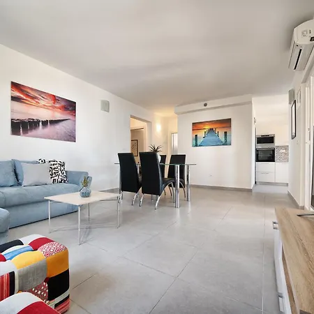Villa Azur - Comfort, Beachfront, Pool *
