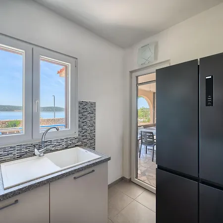 Villa Azur - Comfort, Beachfront, Pool Zaglavice